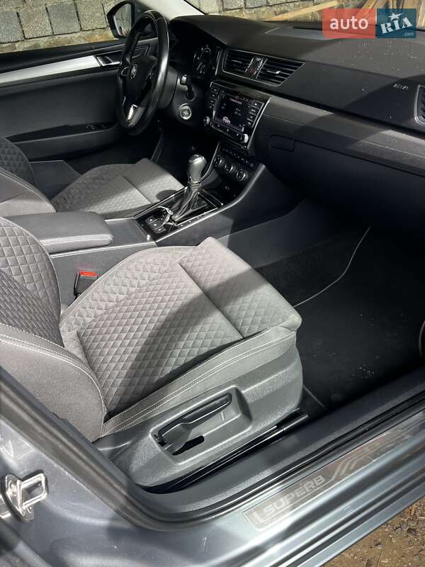 Універсал Skoda Superb 2016 в Мукачевому