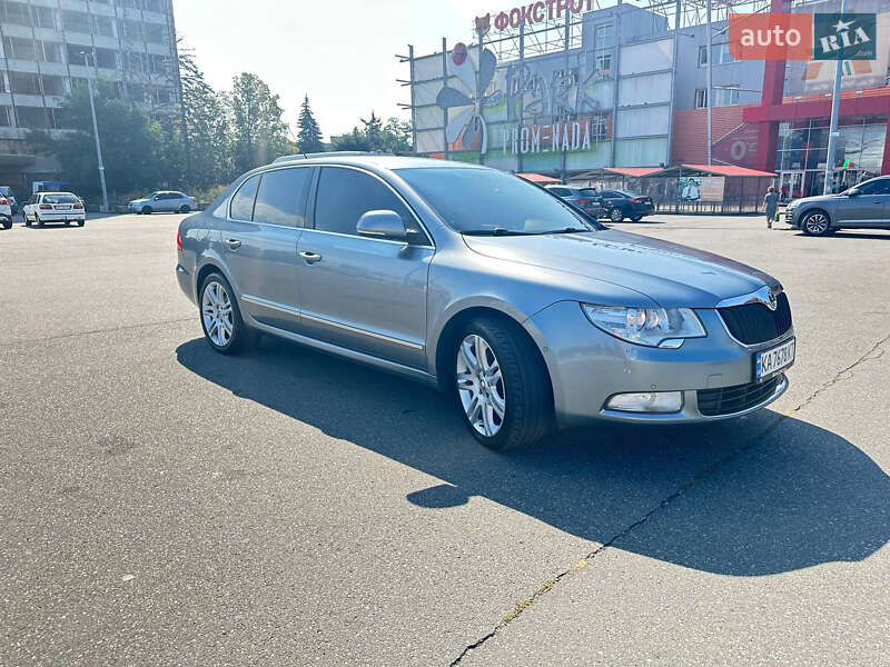 Лифтбек Skoda Superb 2009 в Киеве