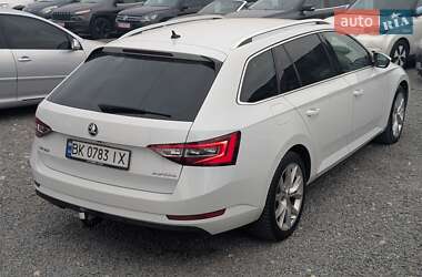 Универсал Skoda Superb 2019 в 