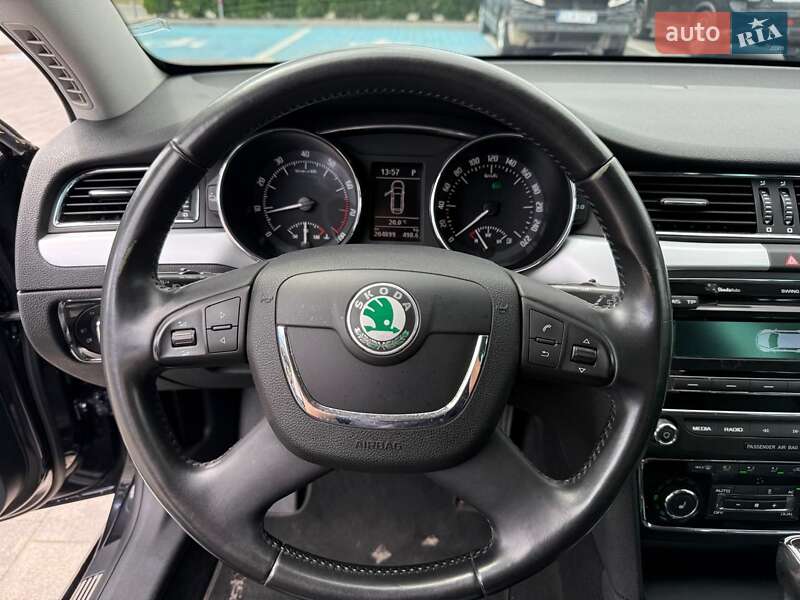 Универсал Skoda Superb 2013 в Луцке