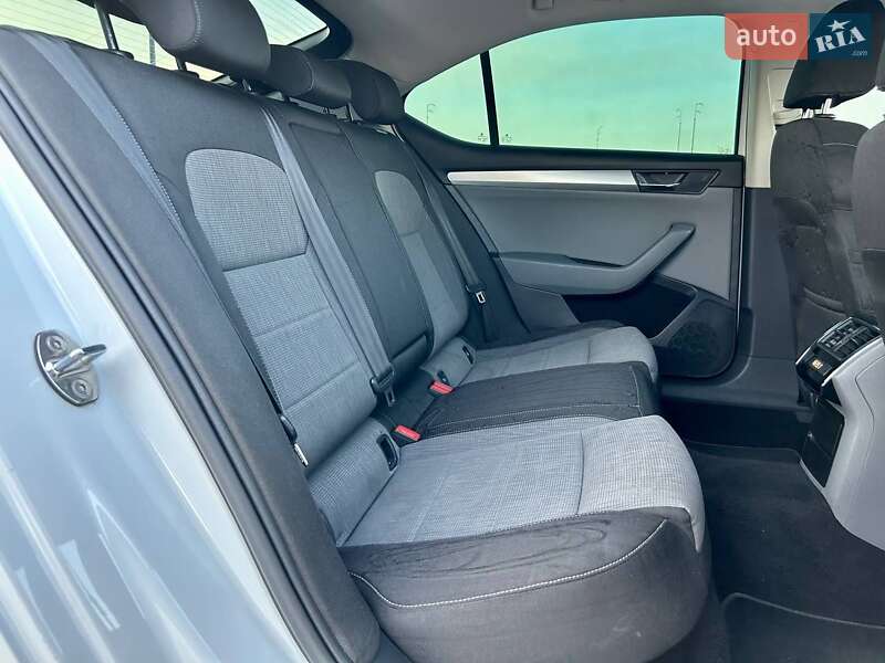 Лифтбек Skoda Superb 2015 в Киеве фото 29 Лифтбек Skoda Superb 2015 в Киеве