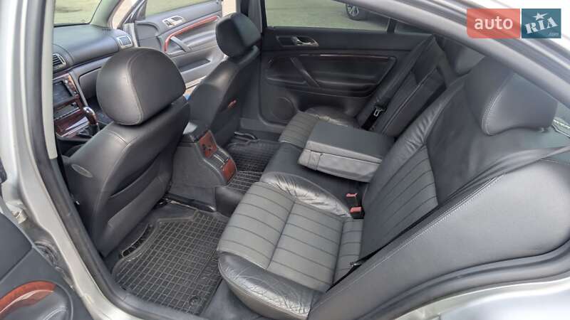 Лифтбек Skoda Superb 2002 в Ивано-Франковске