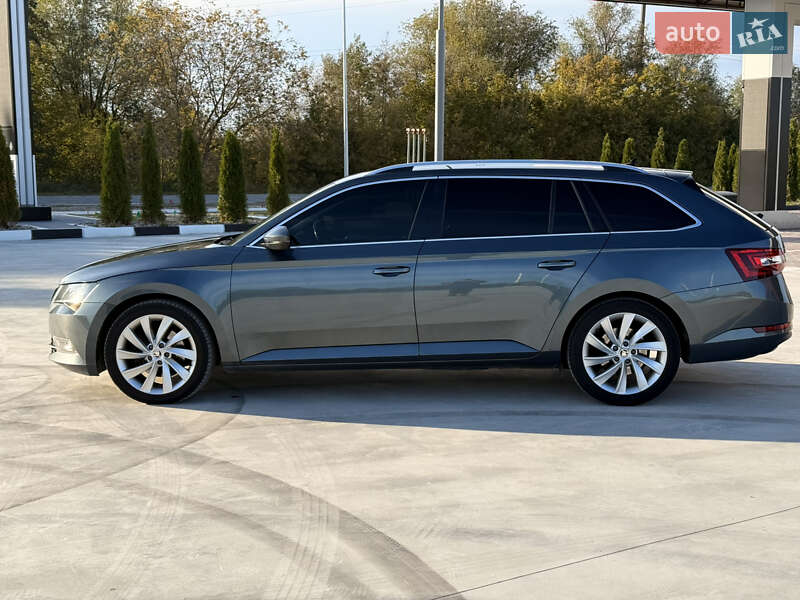 Универсал Skoda Superb 2017 в Звягеле