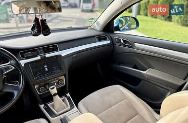 Универсал Skoda Superb 2013 в 