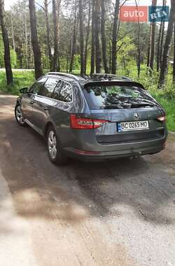 Универсал Skoda Superb 2017 в 