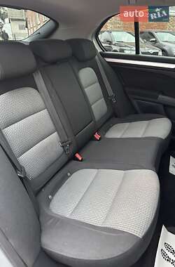Лифтбек Skoda Superb 2012 в 