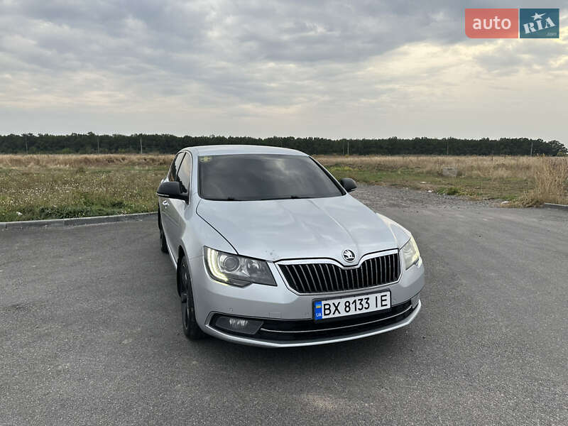 Лифтбек Skoda Superb 2013 в Виннице
