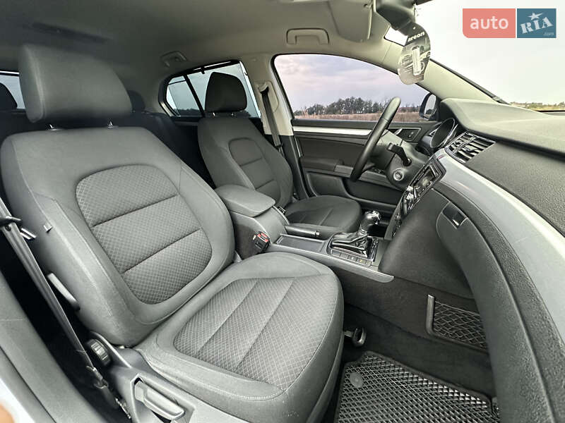 Лифтбек Skoda Superb 2013 в Виннице
