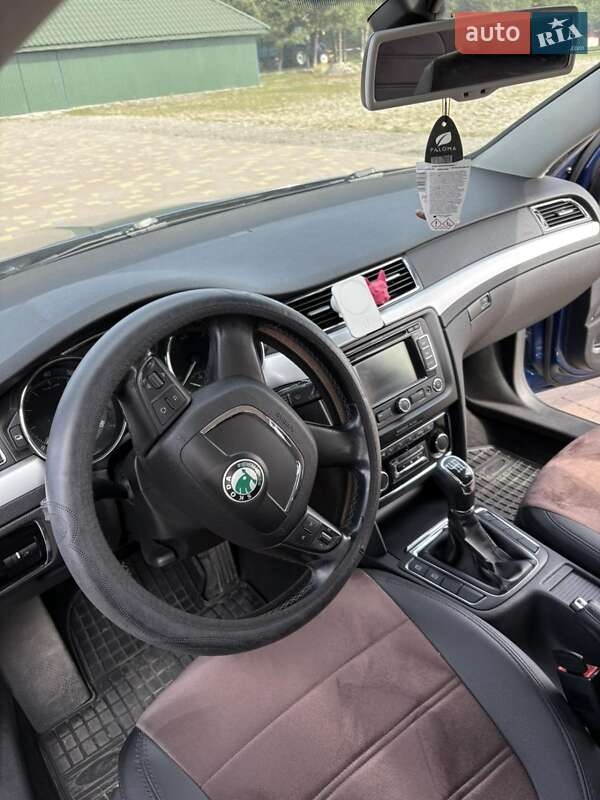 Универсал Skoda Superb 2010 в Перемышлянах