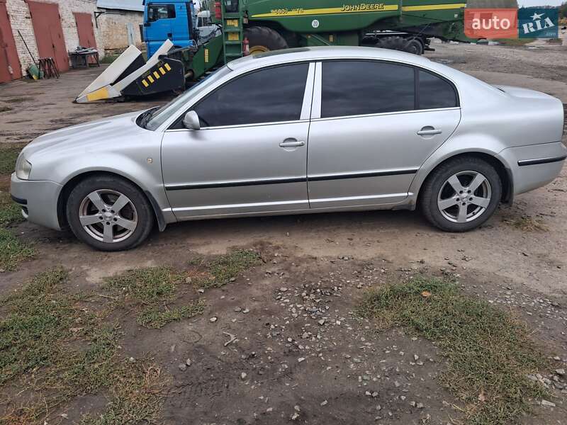 Ліфтбек Skoda Superb 2004 в Білій Церкві