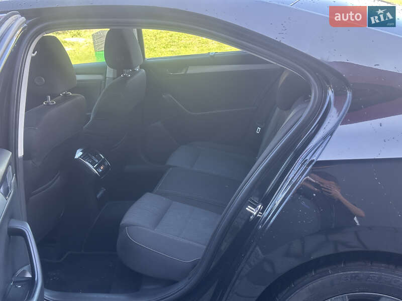 Лифтбек Skoda Superb 2015 в Виноградове фото 8 Лифтбек Skoda Superb 2015 в Виноградове