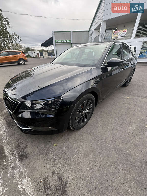 Лифтбек Skoda Superb 2015 в Виноградове фото 11 Лифтбек Skoda Superb 2015 в Виноградове