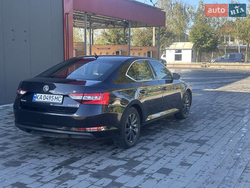 Лифтбек Skoda Superb 2015 в Виноградове фото 13 Лифтбек Skoda Superb 2015 в Виноградове