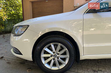 Ліфтбек Skoda Superb 2013 в  фото 13 Ліфтбек Skoda Superb 2013 в