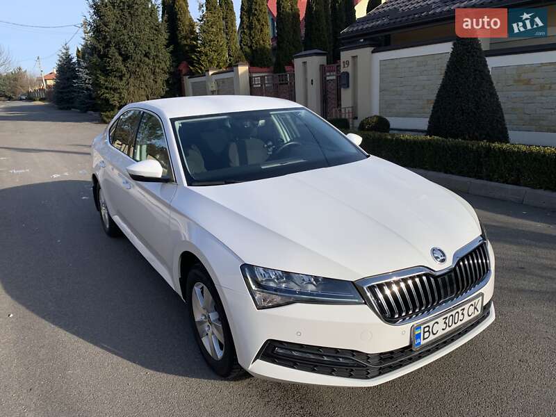 Лифтбек Skoda Superb 2020 в 