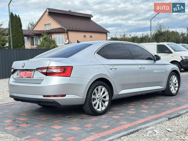 Лифтбек Skoda Superb 2016 в Берегово