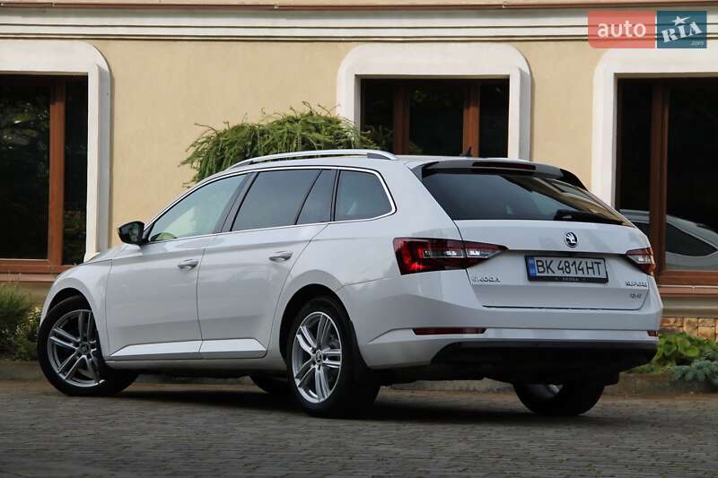 Универсал Skoda Superb 2016 в Сарнах
