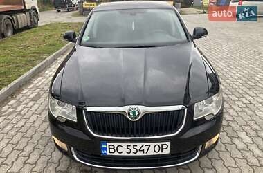 Лифтбек Skoda Superb 2011 в 