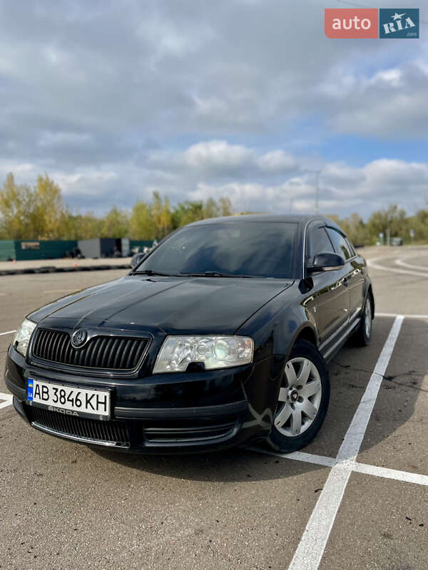Skoda Superb 2006