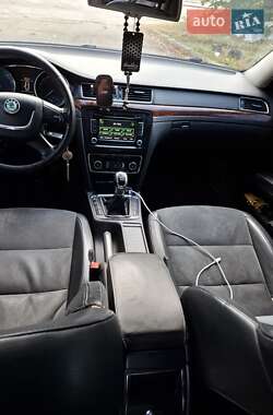 Лифтбек Skoda Superb 2009 в 