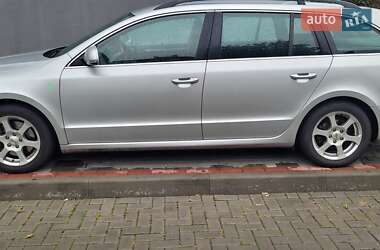 Универсал Skoda Superb 2012 в Луцке
