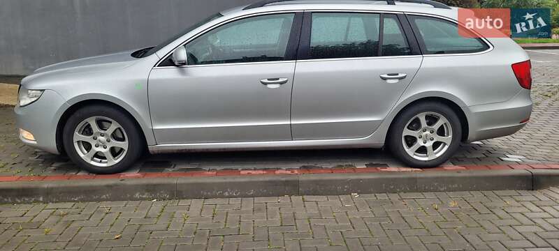 Универсал Skoda Superb 2012 в 