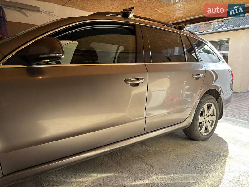 Универсал Skoda Superb 2012 в Кропивницком