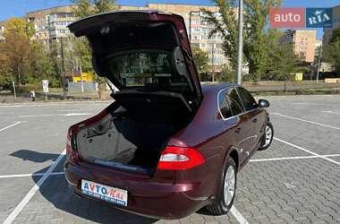 Лифтбек Skoda Superb 2012 в 