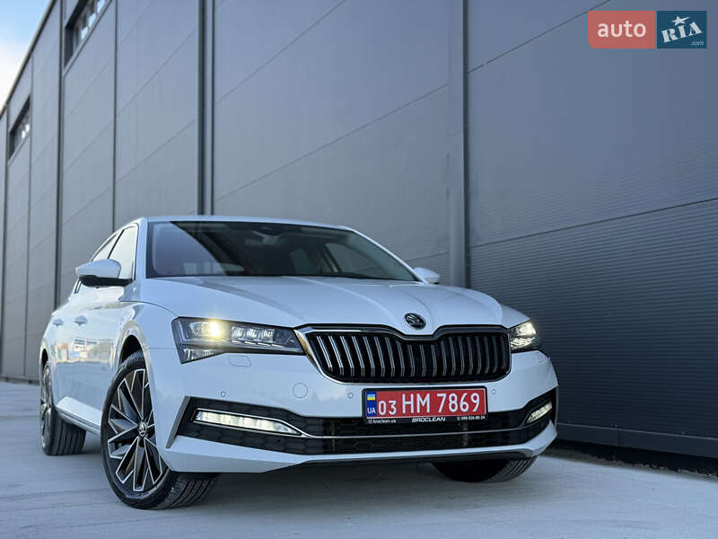 Лифтбек Skoda Superb 2023 в Броварах