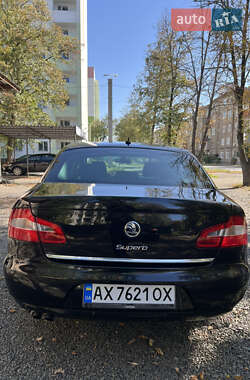 Лифтбек Skoda Superb 2010 в 