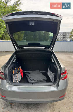 Лифтбек Skoda Superb 2023 в 