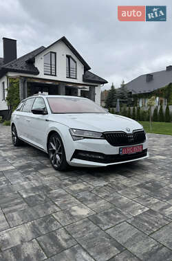 Универсал Skoda Superb 2021 в 