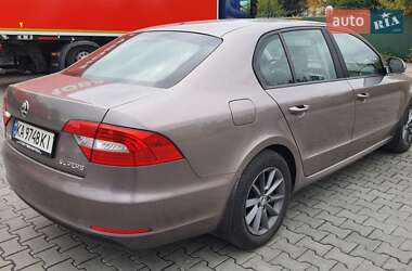 Ліфтбек Skoda Superb 2014 в 