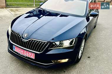 Универсал Skoda Superb 2018 в 