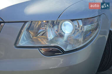Лифтбек Skoda Superb 2011 в 