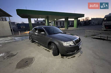 Лифтбек Skoda Superb 2003 в 