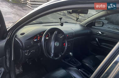 Лифтбек Skoda Superb 2005 в 