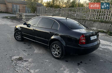 Лифтбек Skoda Superb 2005 в 