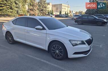Ліфтбек Skoda Superb 2015 в Києві