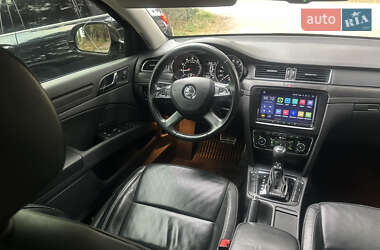 Лифтбек Skoda Superb 2014 в 