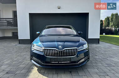 Лифтбек Skoda Superb 2019 в 