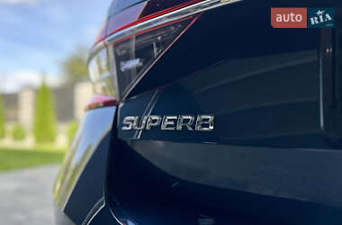 Лифтбек Skoda Superb 2019 в 