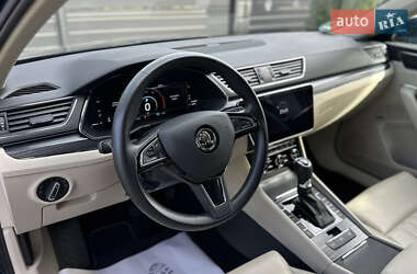 Лифтбек Skoda Superb 2019 в 