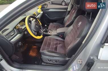 Лифтбек Skoda Superb 2015 в 