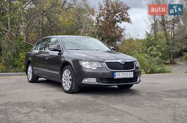 Лифтбек Skoda Superb 2010 в 