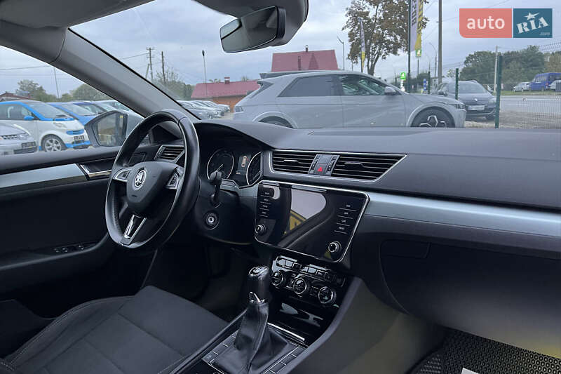 Универсал Skoda Superb 2019 в Коломые