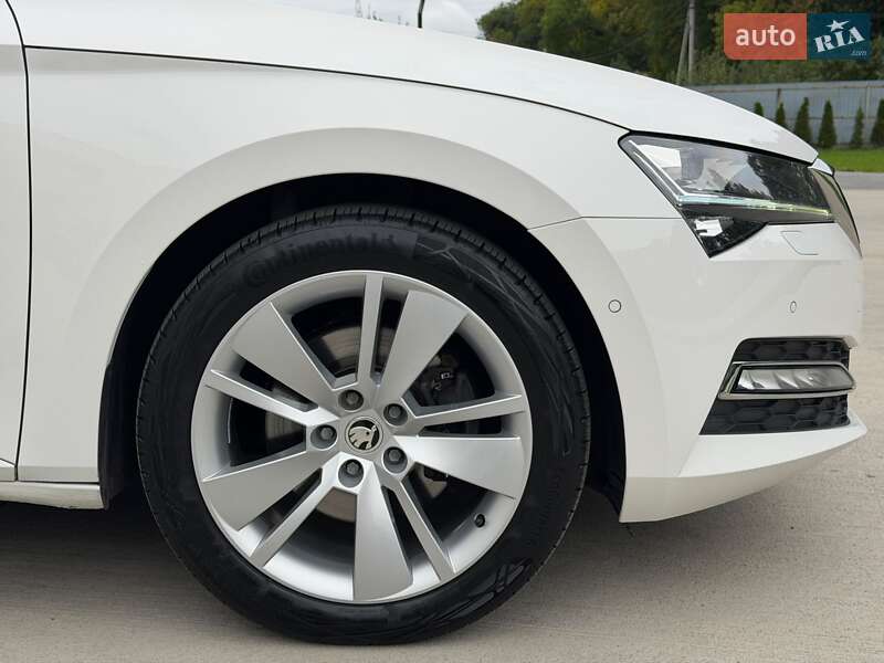 Универсал Skoda Superb 2019 в Луцке