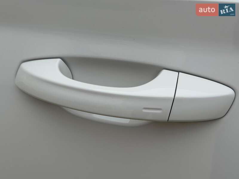 Универсал Skoda Superb 2019 в Луцке