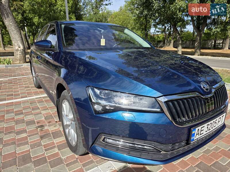 Лифтбек Skoda Superb 2021 в Кропивницком