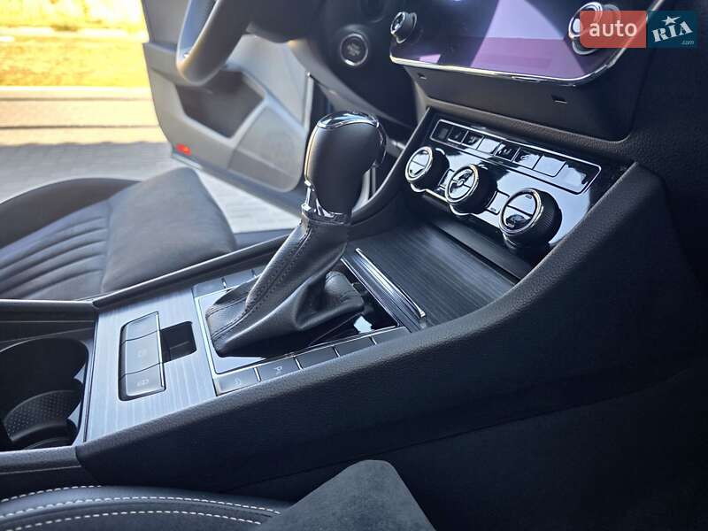 Лифтбек Skoda Superb 2021 в Кропивницком